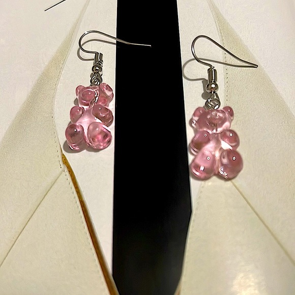 🆕 Gummy Bear Charm Dangle Earrings - Picture 7 of 8